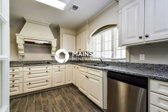 154 Old Norton Rd - Photo 7 of 16