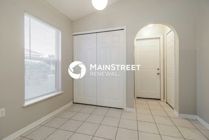 13951 Econ Woods Ln - Photo 5 of 16