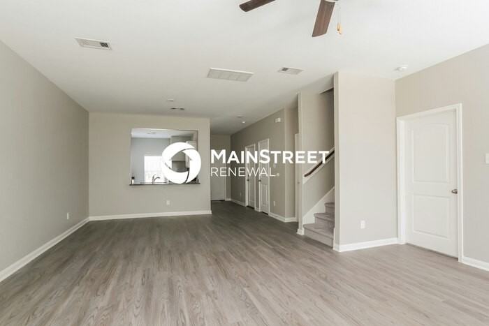 23051 Bellini Dr - Photo 4 of 16