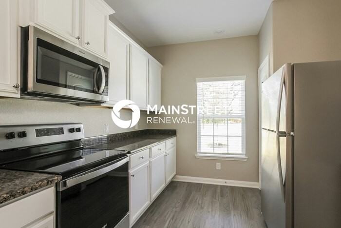 23051 Bellini Dr - Photo 7 of 16