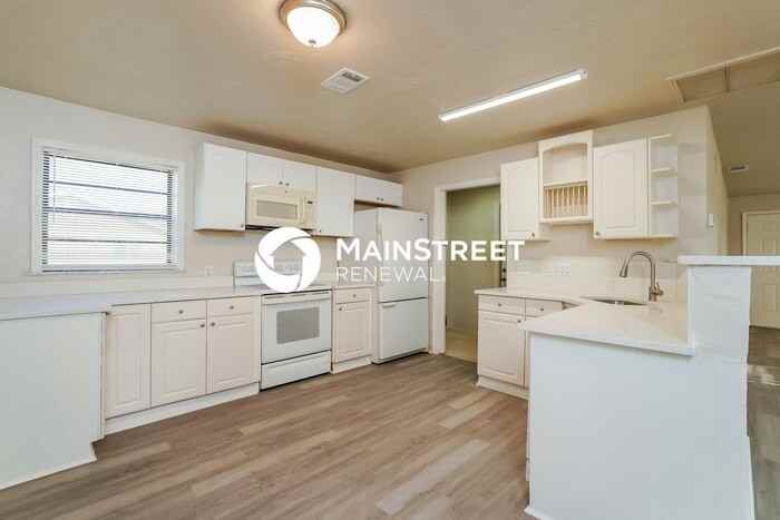 12219 2nd St - Photo 7 of 16