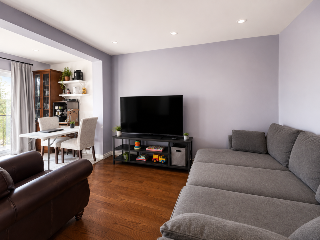 322 Blackthorn Avenue #1 - Photo 4 of 9