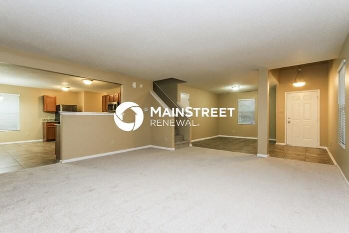 818 Runnymede Dr - Photo 4 of 15