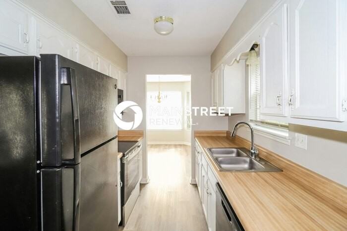 1616 Camille Way - Photo 6 of 17