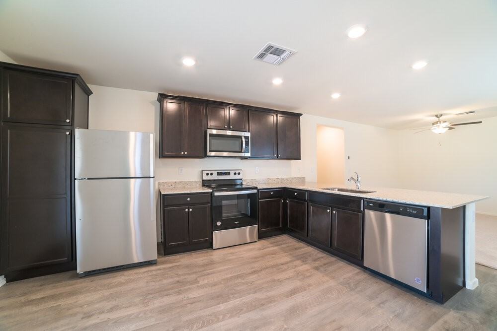 25832 W Samantha Way - Photo 5 of 16
