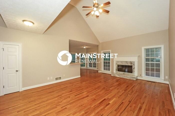 205 Lawn Market - Photo 3 of 14