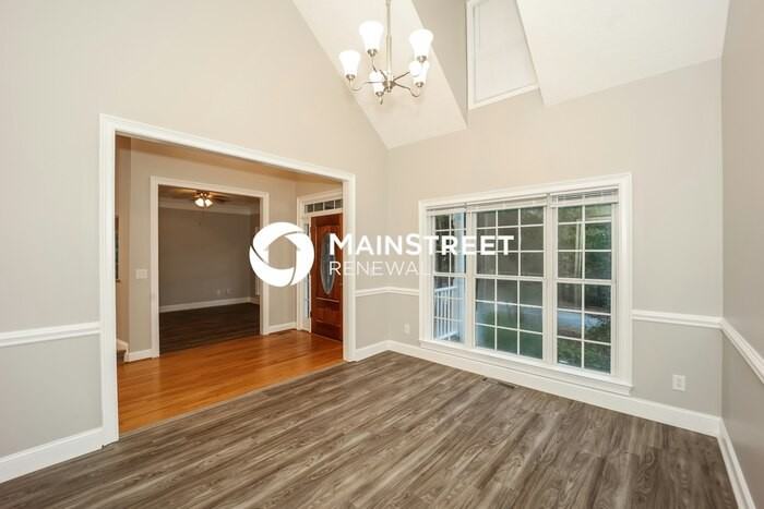205 Lawn Market - Photo 4 of 14