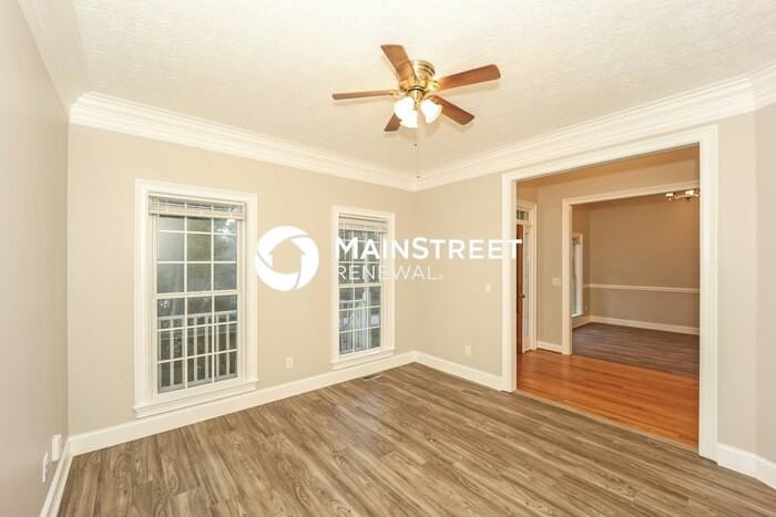 205 Lawn Market - Photo 6 of 14