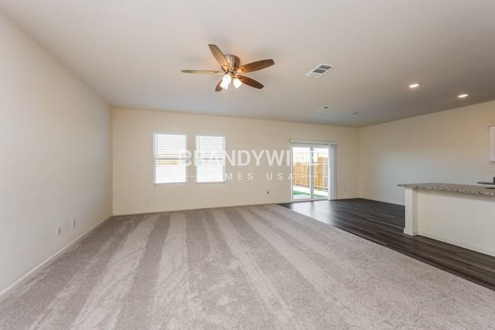 4422 Marsh Hawk Dr - Photo 5 of 26