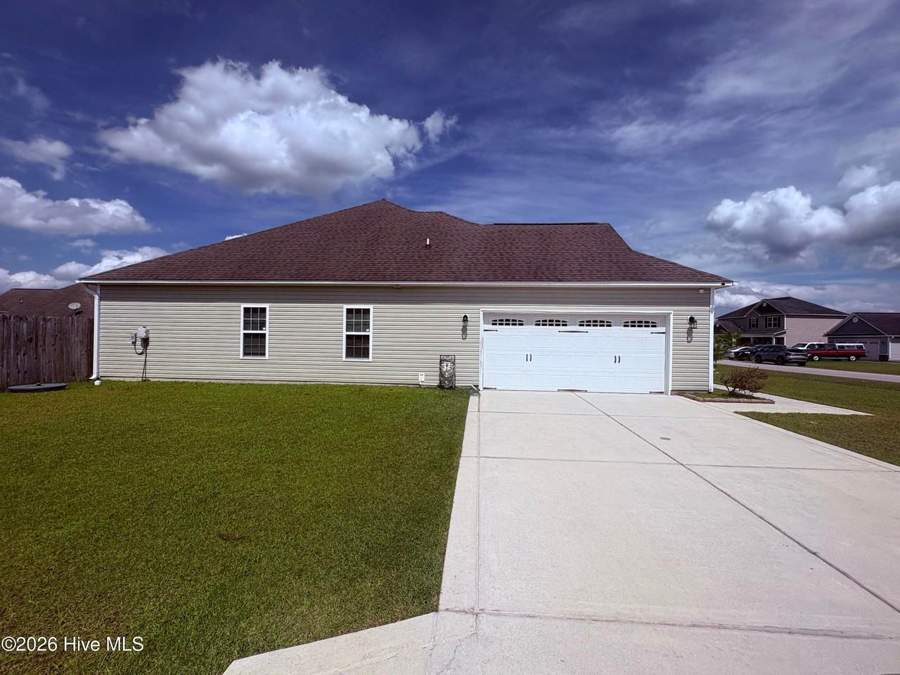 311 Aquamarine Circle - Photo 2 of 26