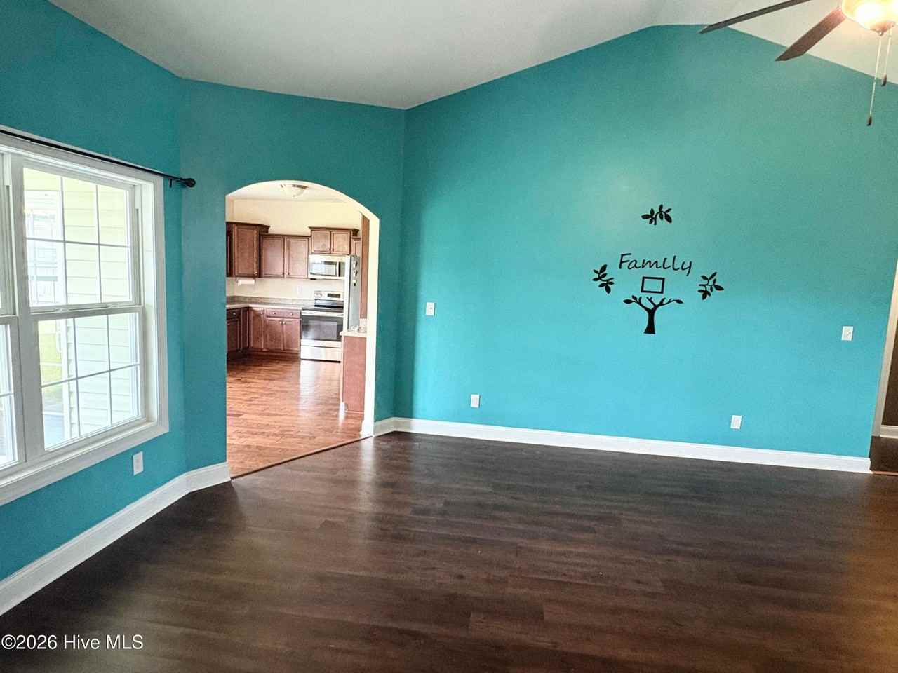 311 Aquamarine Circle - Photo 3 of 26