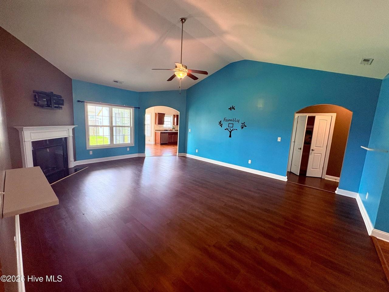 311 Aquamarine Circle - Photo 5 of 26