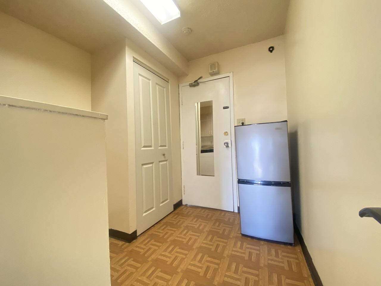 401 Princess Street #918 - Photo 2 of 6