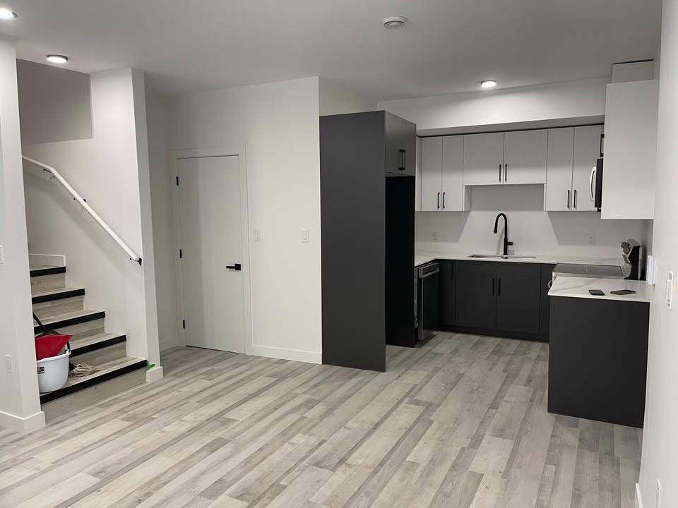 36 St Thomas Rd #A - Photo 3 of 8