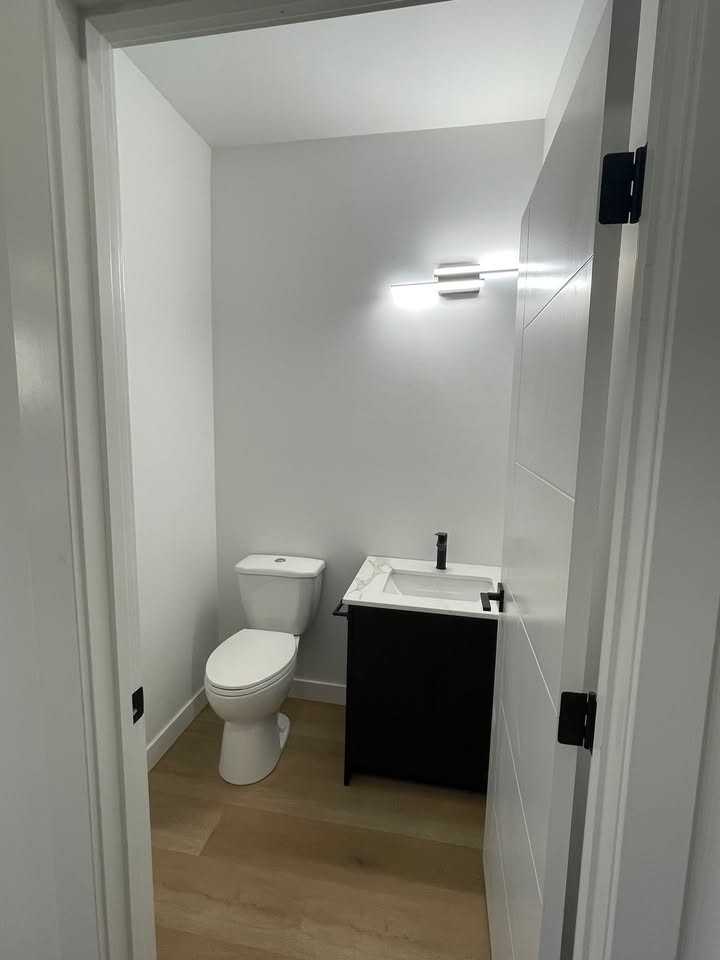 1145 Waller Ave #A - Photo 4 of 5