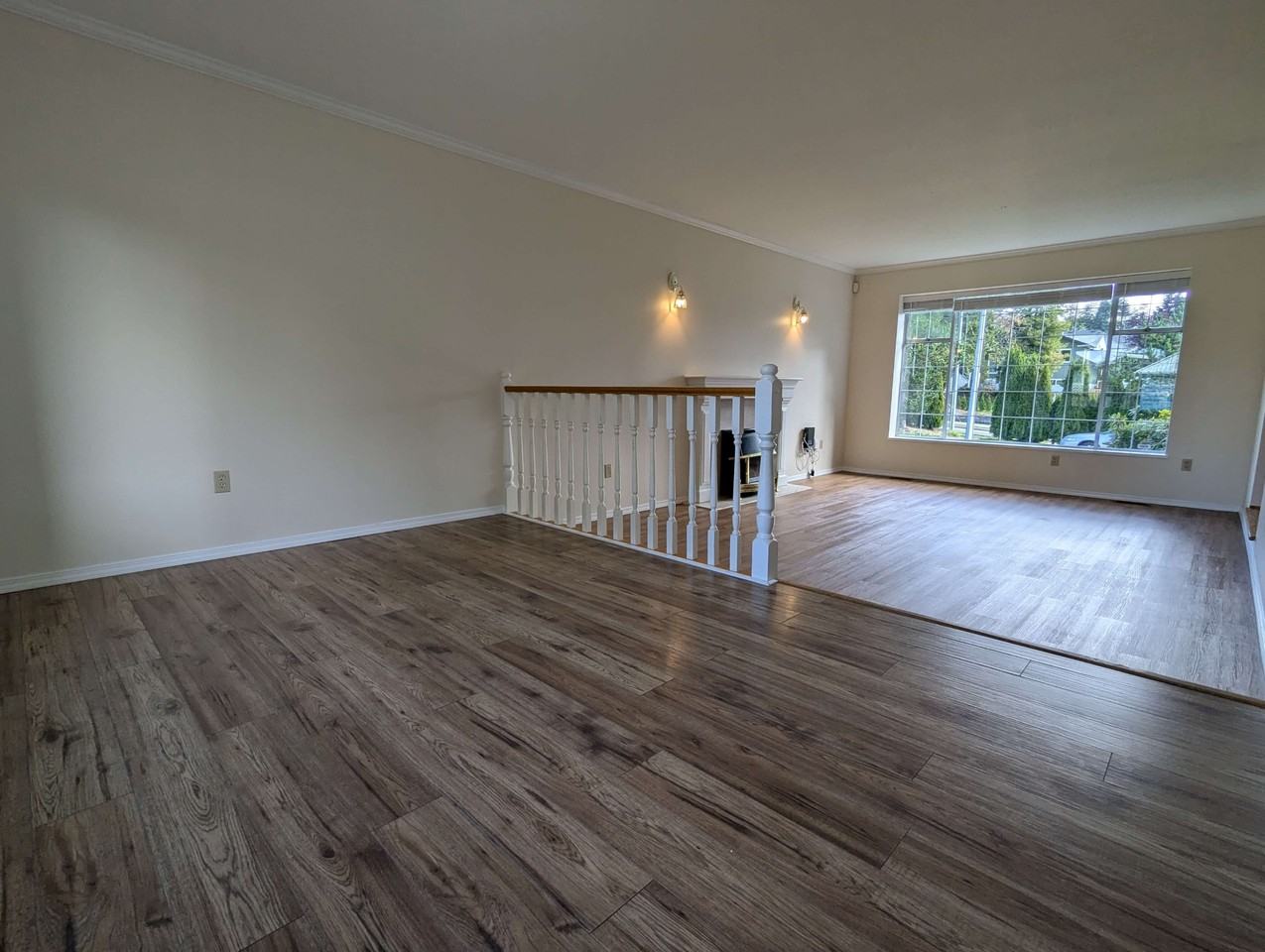 10669 156 St #10669 - Photo 5 of 23