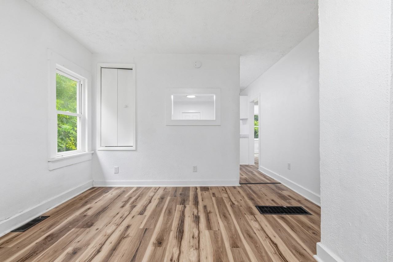 909 Indiana Ave #1 - Photo 6 of 24