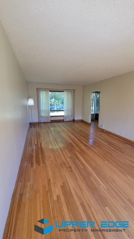 220 Clare Avenue - Photo 2 of 15