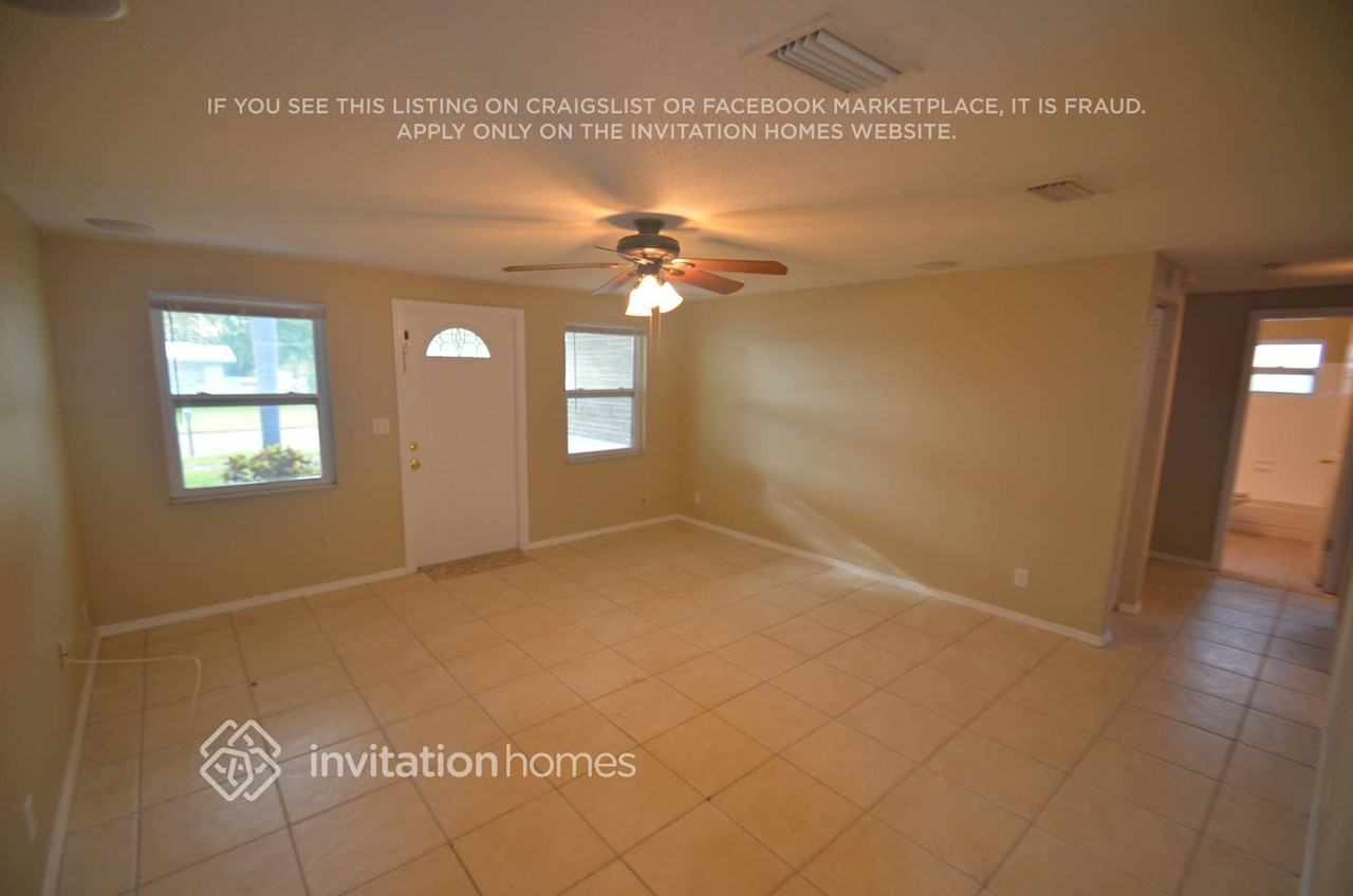12362 114th St - Photo 2 of 16