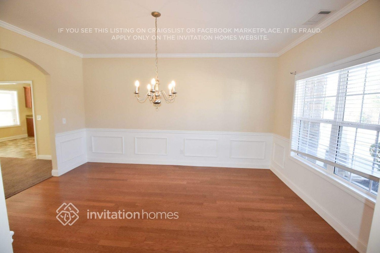 5561 Hickory Stone Dr - Photo 3 of 15