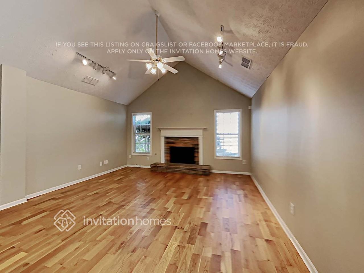 3440 Grayson Manor Ct - Photo 3 of 17