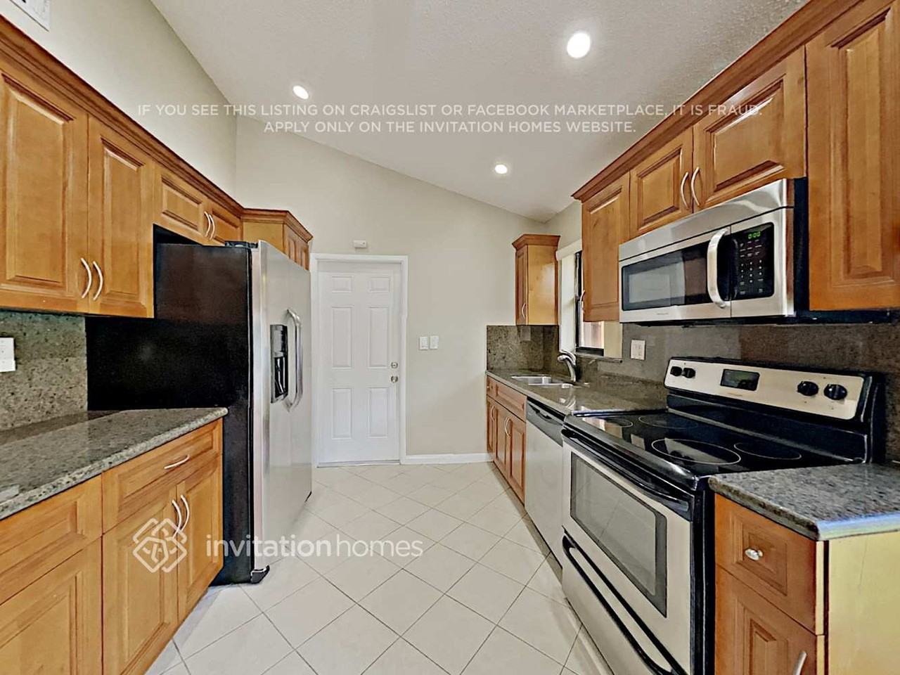 260 Sw 113th Ter - Photo 6 of 14