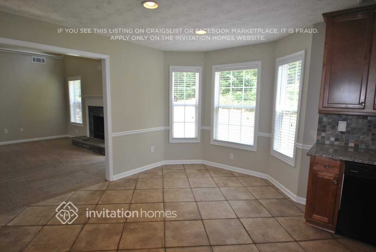 3144 Oak Ridge Ln - Photo 6 of 13