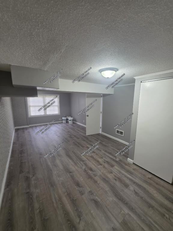 2429 Ne 38th St - Photo 6 of 22