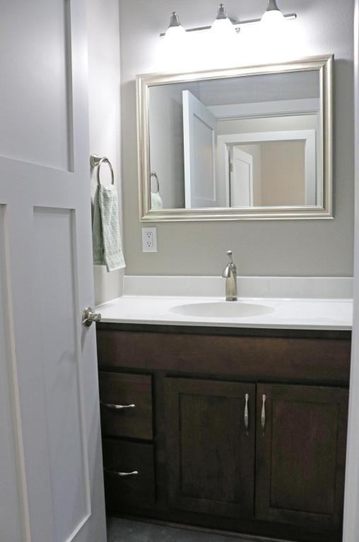 804 Parkside Ln - Photo 6 of 21