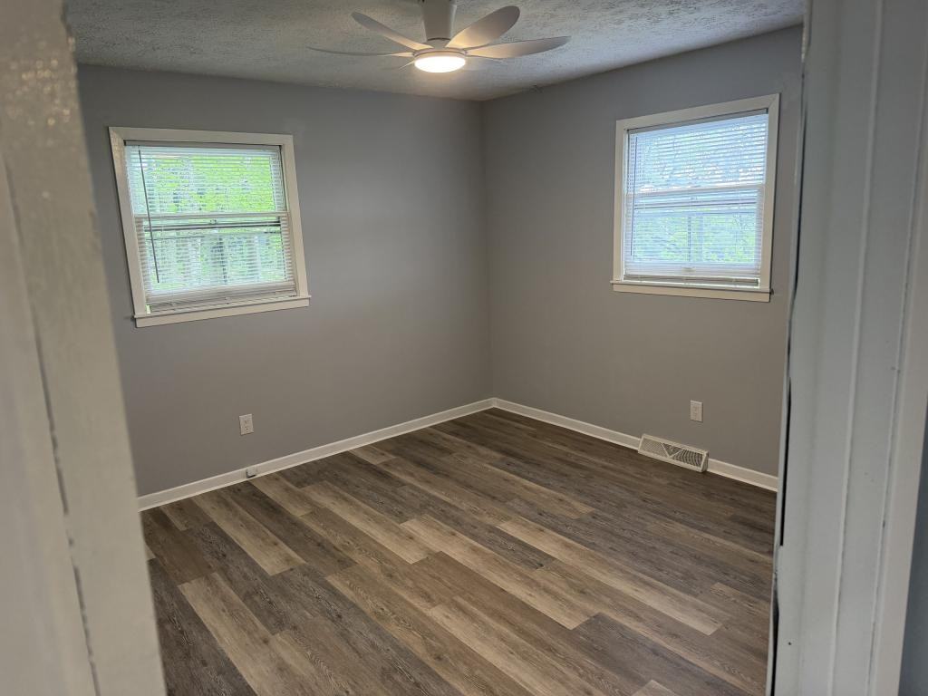 300 Car Mol Dr Apt 4 - Photo 5 of 13