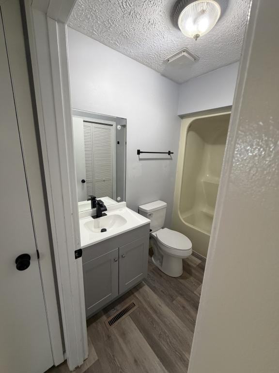 300 Car Mol Dr Apt 4 - Photo 7 of 13