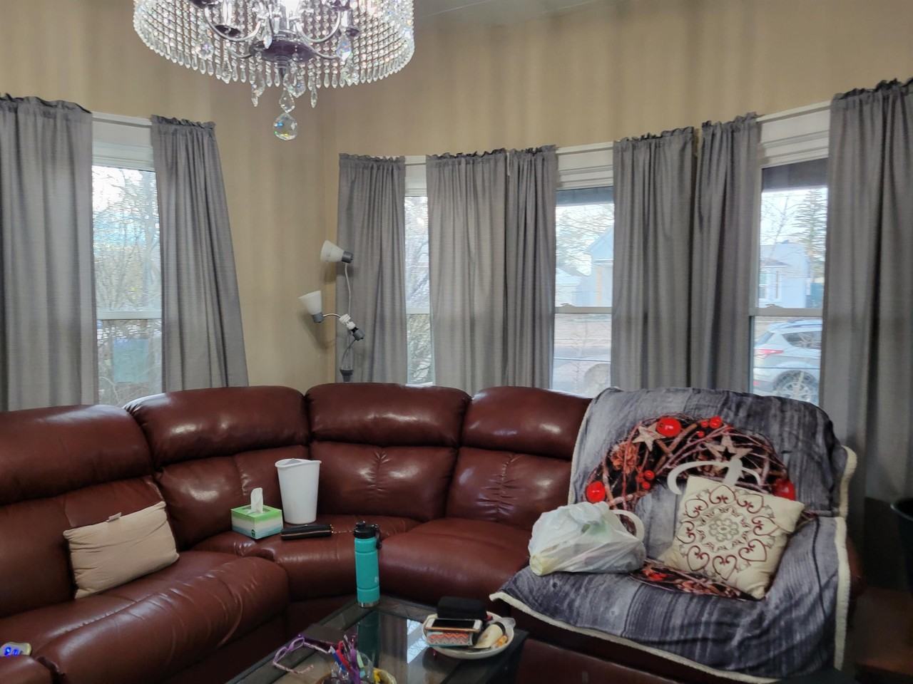 907 W 27th St #2 - Photo 2 of 11
