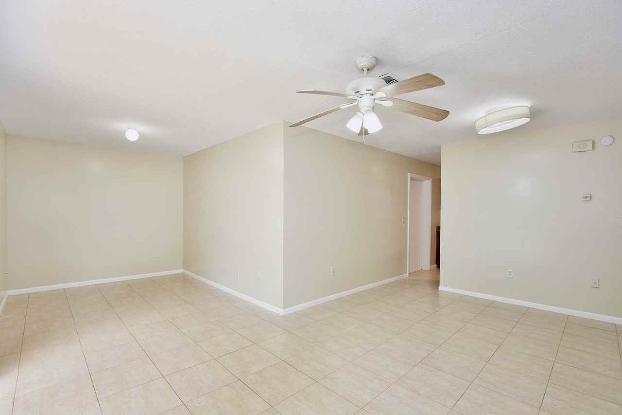 365 E Marvin Ave - Photo 6 of 18
