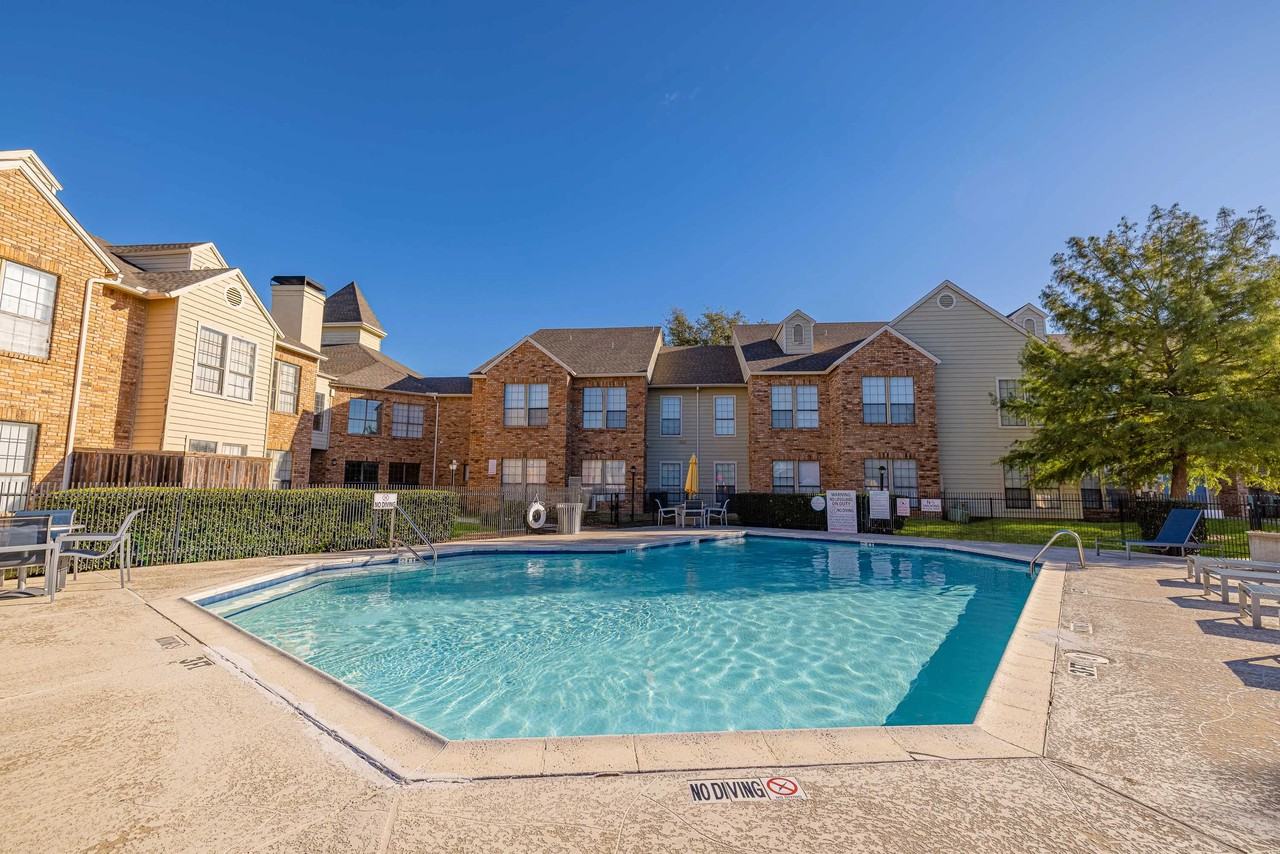 Arlington Hills - Photo 4 of 26