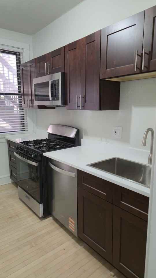 W Cornelia Ave & N Broadway - Photo 2 of 9