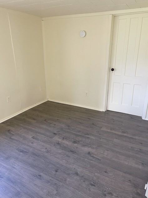 209 Park Dr - Photo 6 of 12