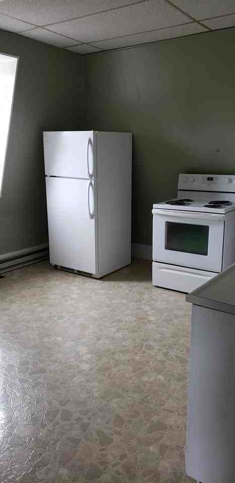414 1/2 W Washington St #2 - Photo 3 of 10