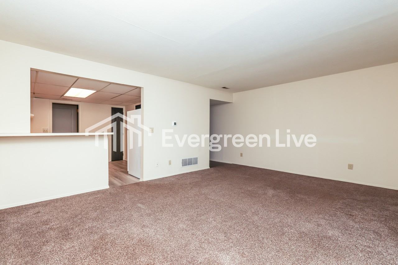 9727 Nettleton Park - Photo 3 of 13