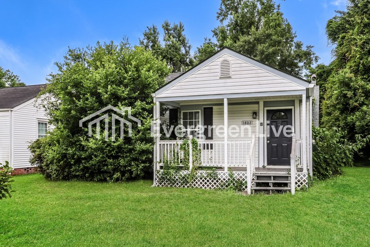 1802 Hampton Ave - Photo 2 of 15