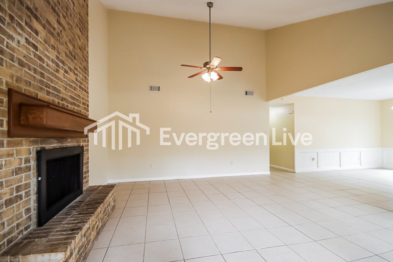 16150 Broadwater Dr - Photo 7 of 15