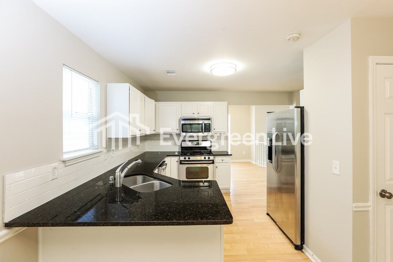 5306 Sweetsprings Ln Sw - Photo 4 of 10