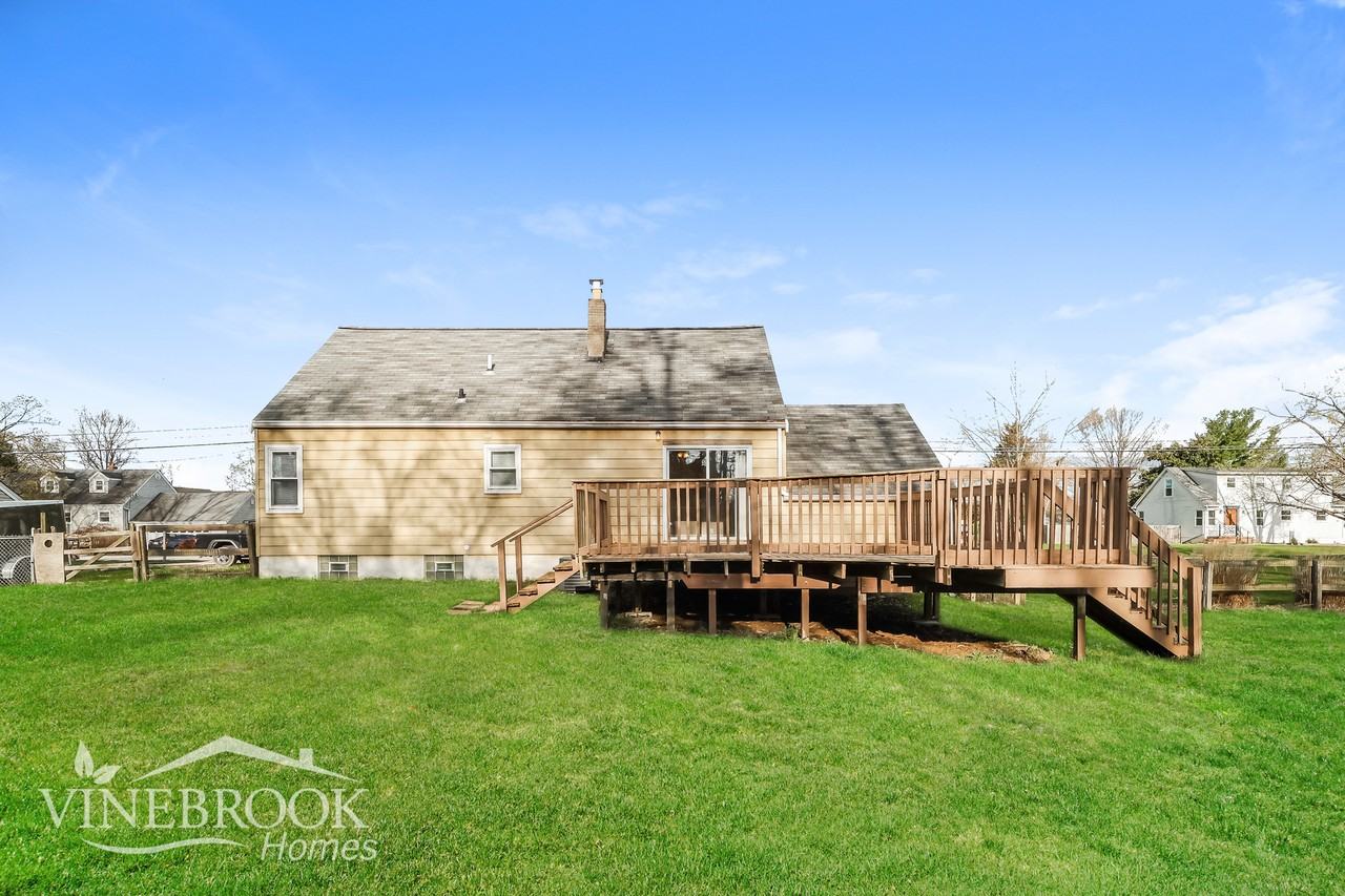 3998 Hamblen Dr - Photo 3 of 15