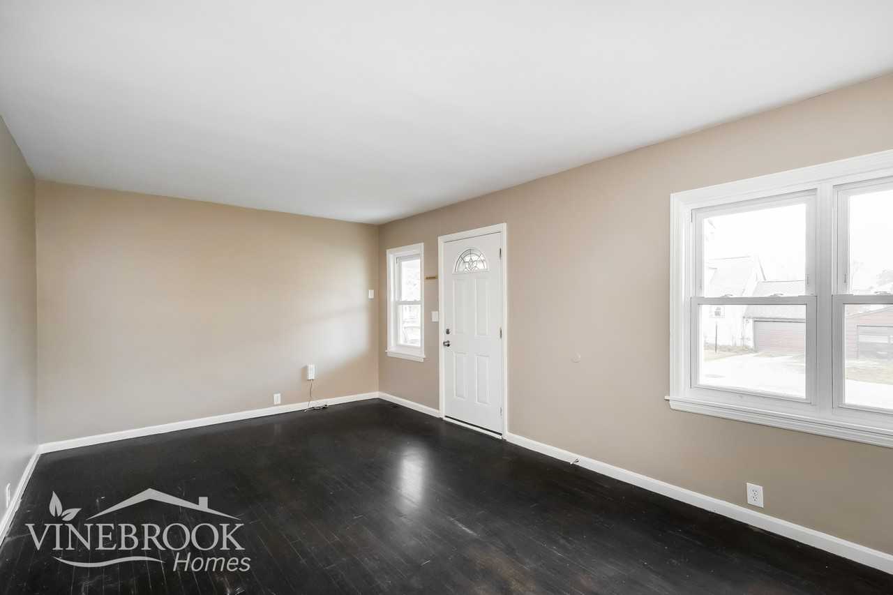 3998 Hamblen Dr - Photo 7 of 15