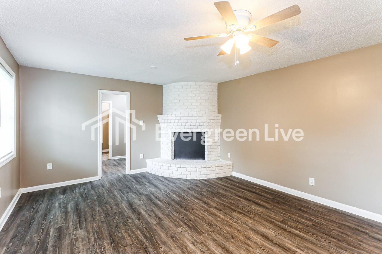 2013 Garr Dr - Photo 3 of 15