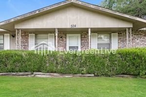 featured image of 524 Sandy St