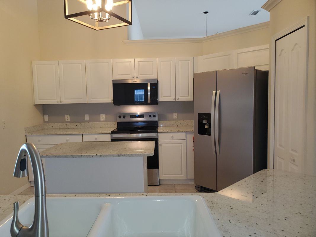 1804 Abbeyridge Dr - Photo 3 of 20