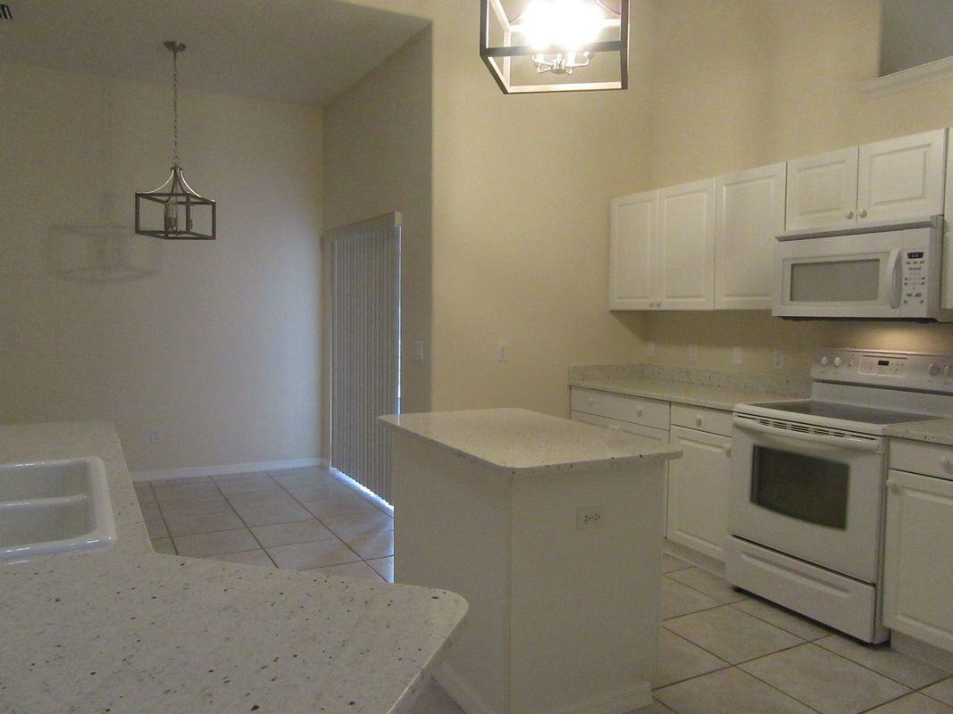1804 Abbeyridge Dr - Photo 5 of 20
