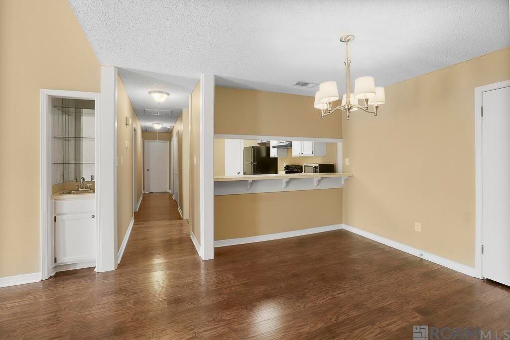 8500 Bluebonnet Blvd ##22 - Photo 2 of 22