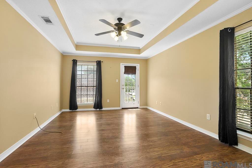 8500 Bluebonnet Blvd ##22 - Photo 6 of 22