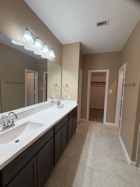 7118 Elgin St - Photo 6 of 17